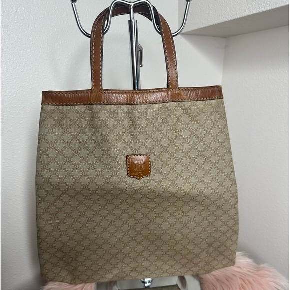 Celine Cream Mono Tote Handbag 12in x 11in x 5in - Picture 1 of 13